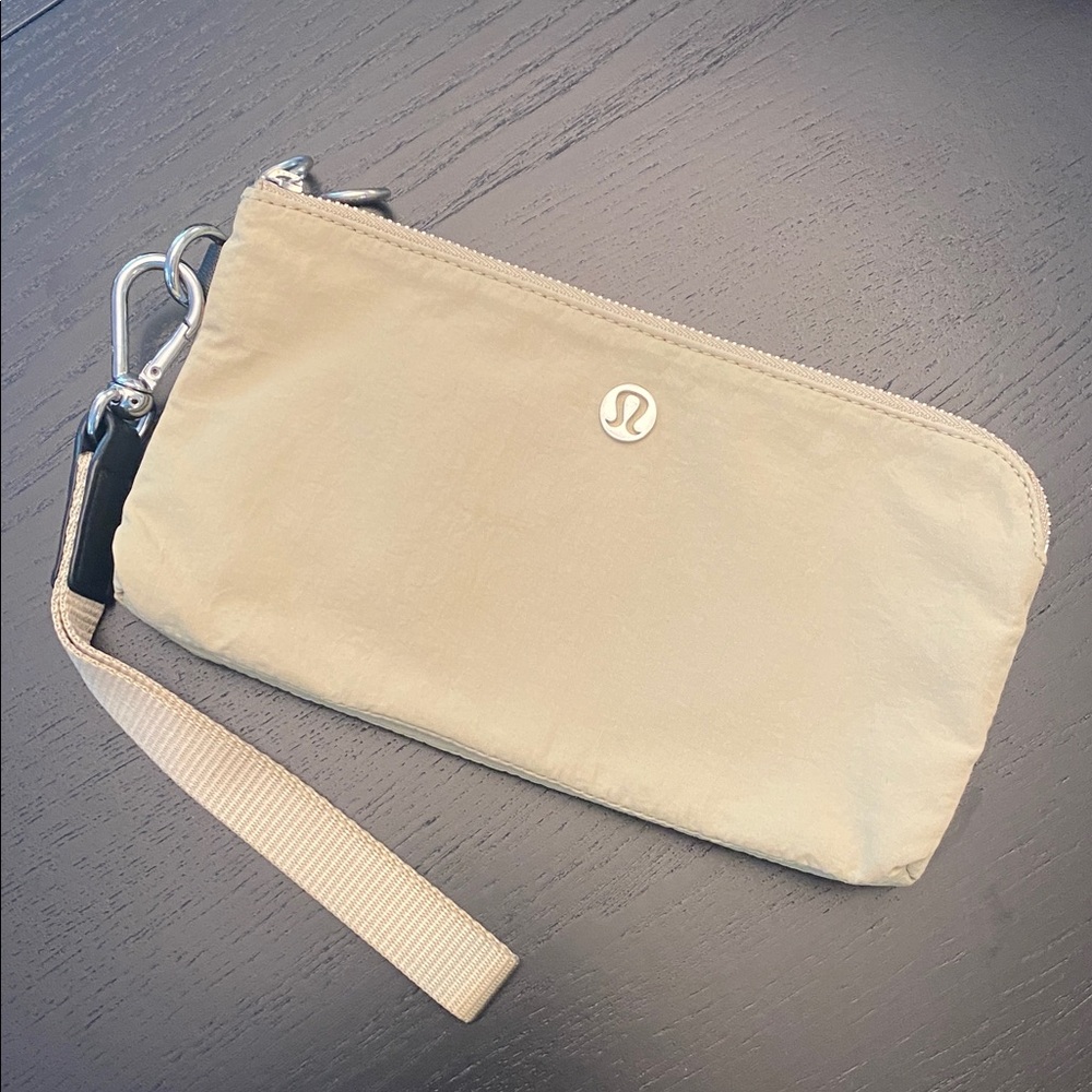 lululemon athletica Tan Wristlet Clutch